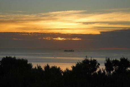 sunset-on-port-philip-bay-from-mount-martha.jpg